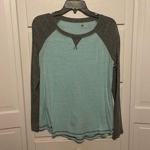 Women’s Long Sleeve Shirt